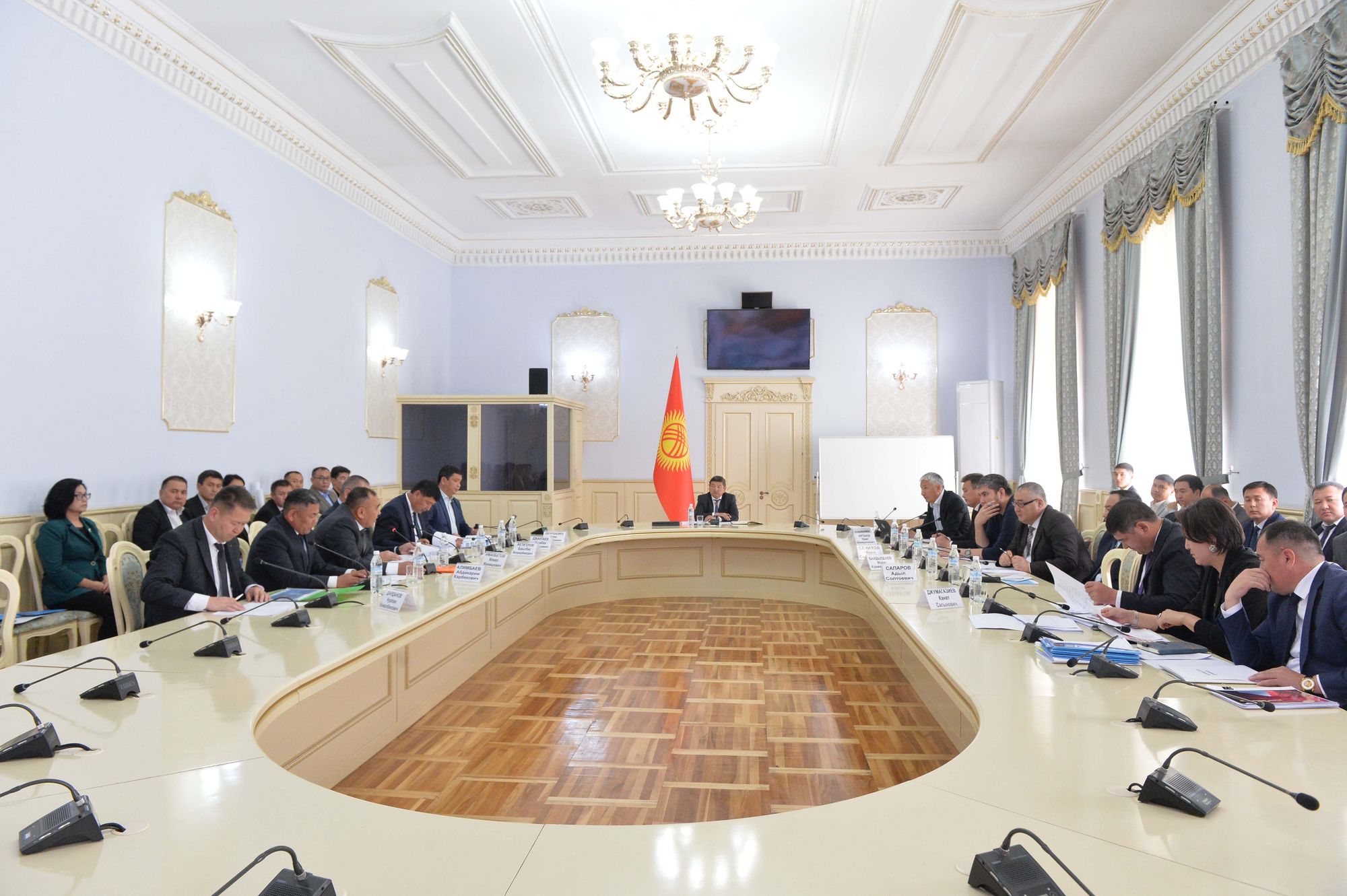 Өкмөт 2024-жылдан баштап аймактардын реформасын баштайт