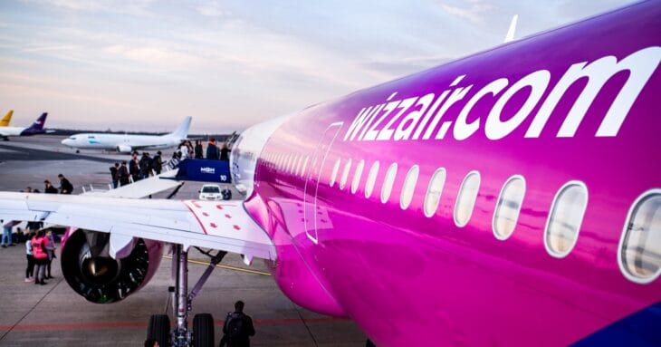 Аэропортто катталуу үчүн 45 евро төлөнөт – Wizz Air компаниясынын жүргүнчүлөрүнө эскертүү изображение публикации
