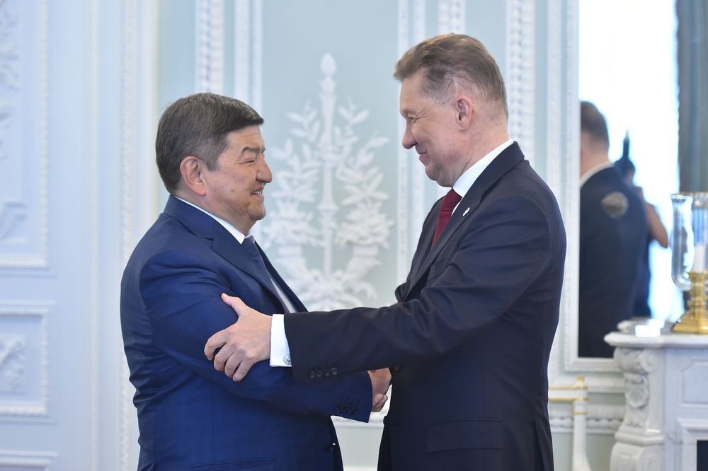 Кыргыз өкмөту «Газпром» менен социалдык долбоорлорду ишке ашырууну талкуулады изображение публикации