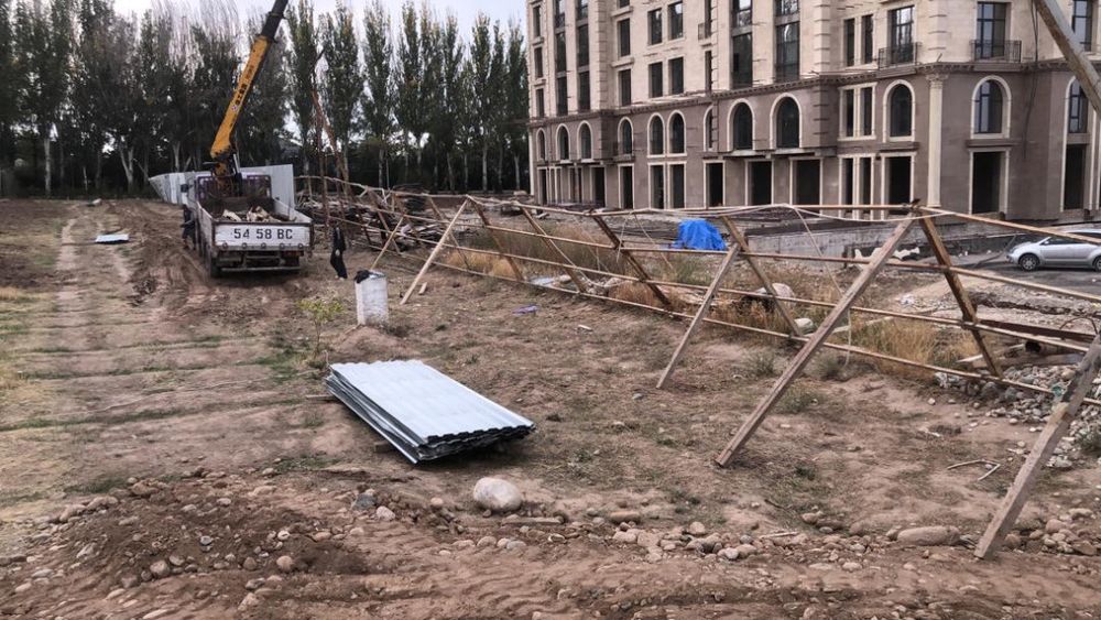 Бишкектин көрүнүшүн жакшыртуу максатында IHLAS тосмосун өз ыктыяры менен алууда изображение публикации