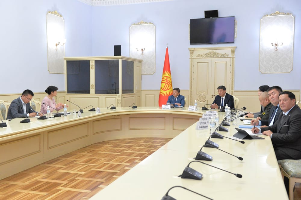 Өкмөт кытайлык компаниялар менен биргелешкен долбоорлорду ишке ашырууну талкуулады изображение публикации
