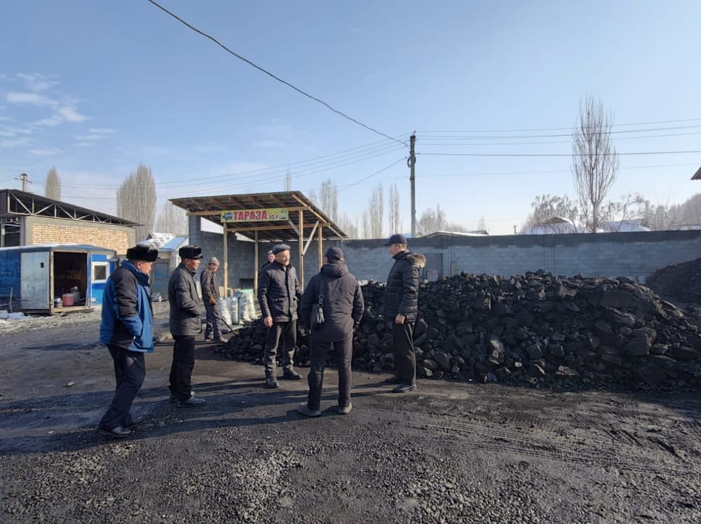 Өзгөндө көмүр саткан ишкерлерге айып пул салынды изображение публикации