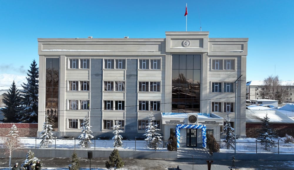 Ысык-Көл облусунда УКМКнын башкармалыгынын жаңыланган имараты ачылды изображение публикации