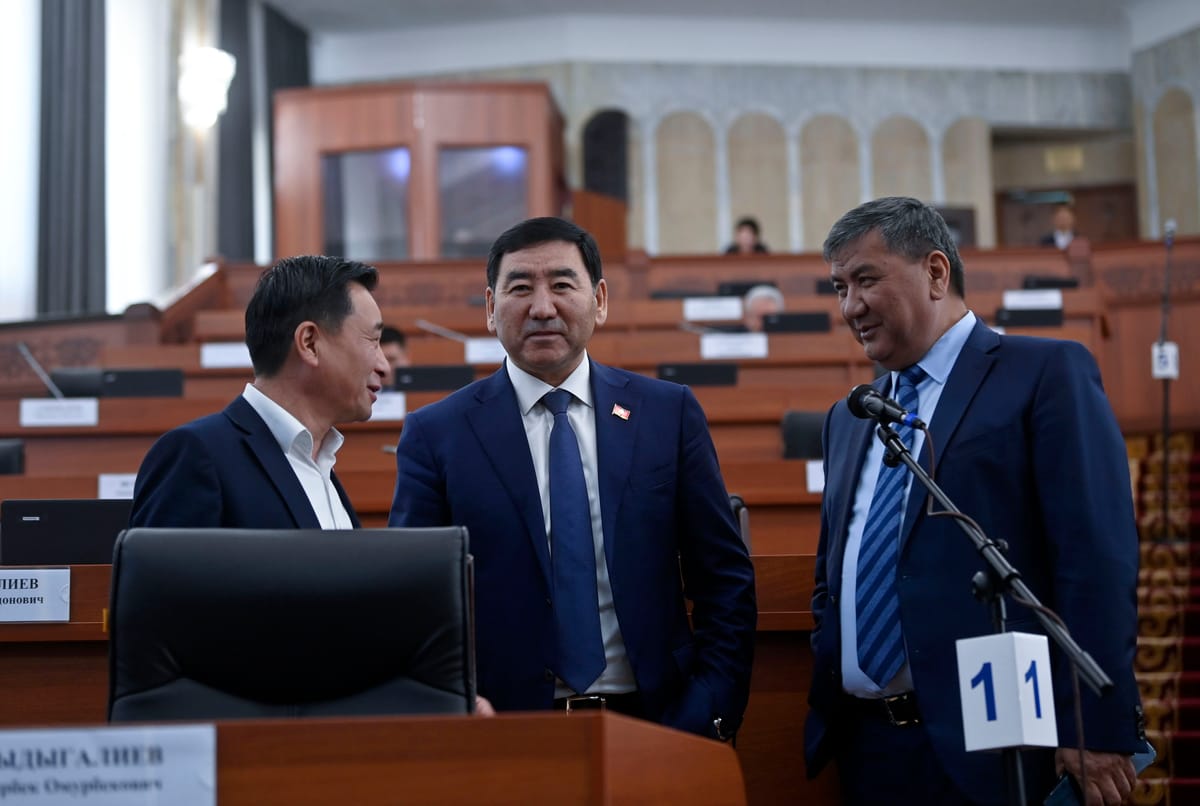 Парламентте КРнын бардык жерлеринде машина-трактор станцияларын ачууну сунушталды