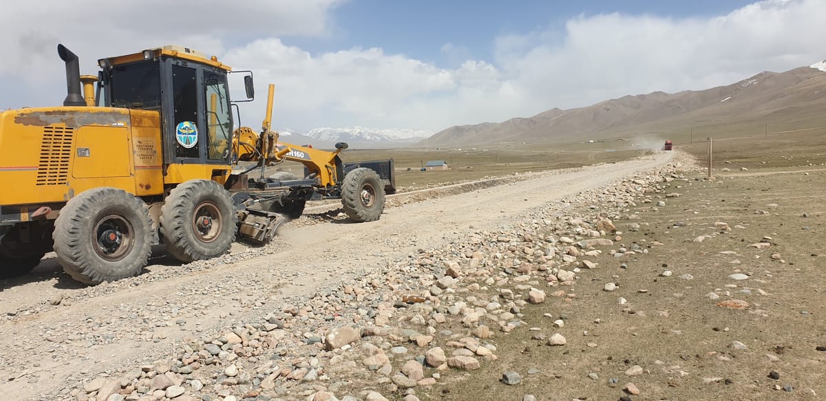 Транспорт министрлиги Кыргызстан боюнча жолдорду оңдоо боюнча отчет берди