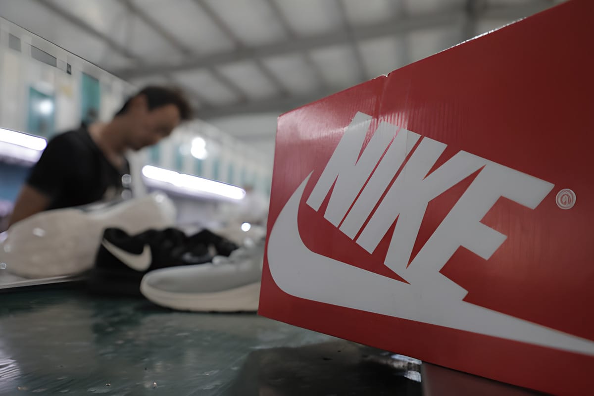 Nike эмнеге Кыргызстанда эмес Өзбекстанда өндүрүшүн ачууга уруксат берди?