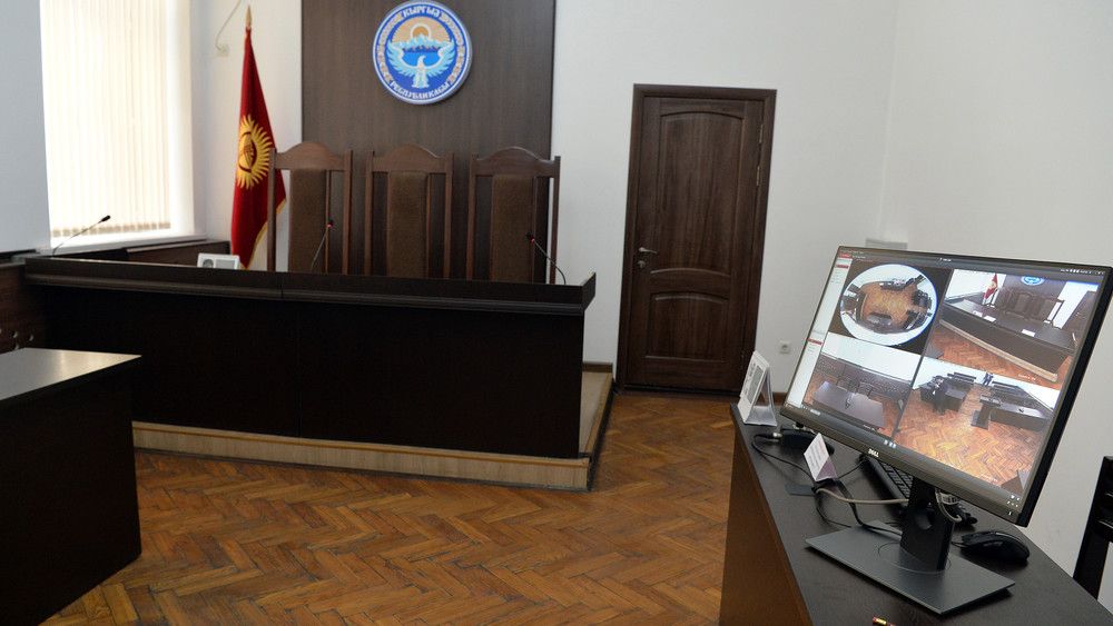 Судьялар кеңеши 13 судьяны мөөнөтүнөн мурда бошотуу боюнча президентке сунуш киргизди