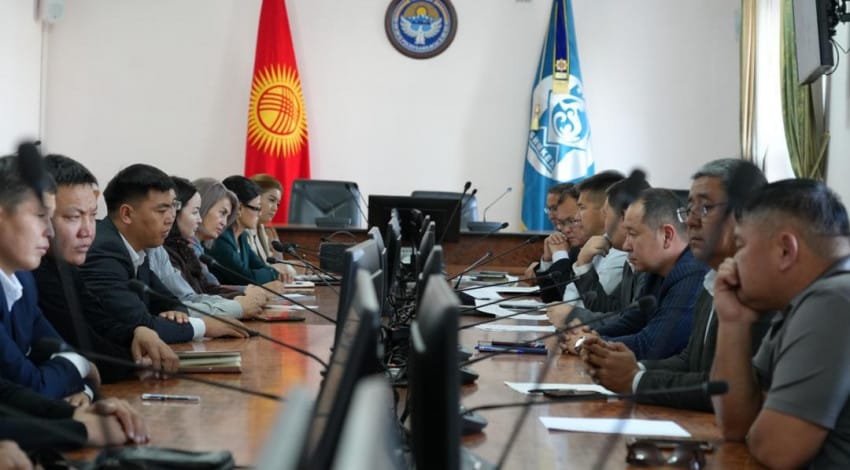 Бишкек жана Ош мэриялары шаарды өнүктүрүү боюнча тажрыйба алмашууда