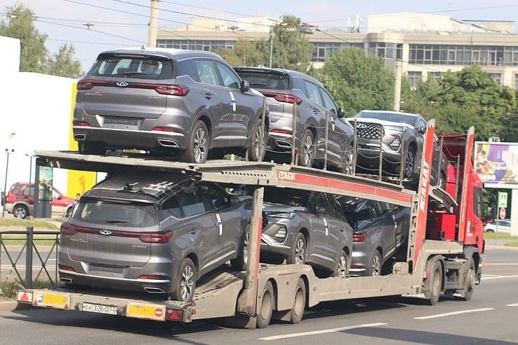 Кытай 8 айда Кыргызстанга 66 288 унаа экспорттоду