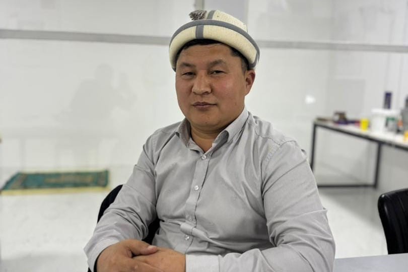 Эшмат Келдибеков: “Жүрөгү менен кыйынчылык тарткан адам катуу аракет кылат”