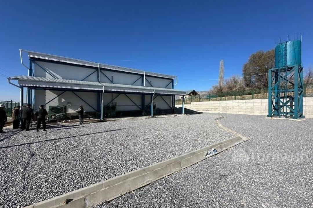 Жаңы Коргон айылында 350 тонна продукция сактай турган логистикалык борбор курулду