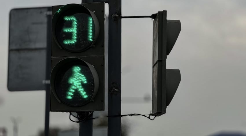 Бишкек мэриясы жол чырактардын өчүп жатканы боюнча түшүндүрмө берди