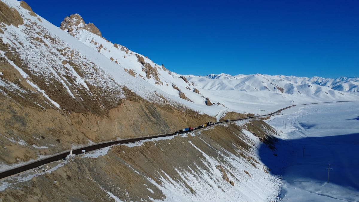 Ош–Эркештам жолунда жүктөрдүн коопсуздугу күчөтүлүүдө