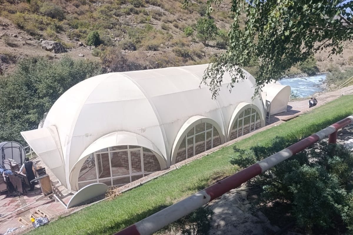 "Жаннат Резорттун" жанындагы уруксатсыз курулуш буздурулду