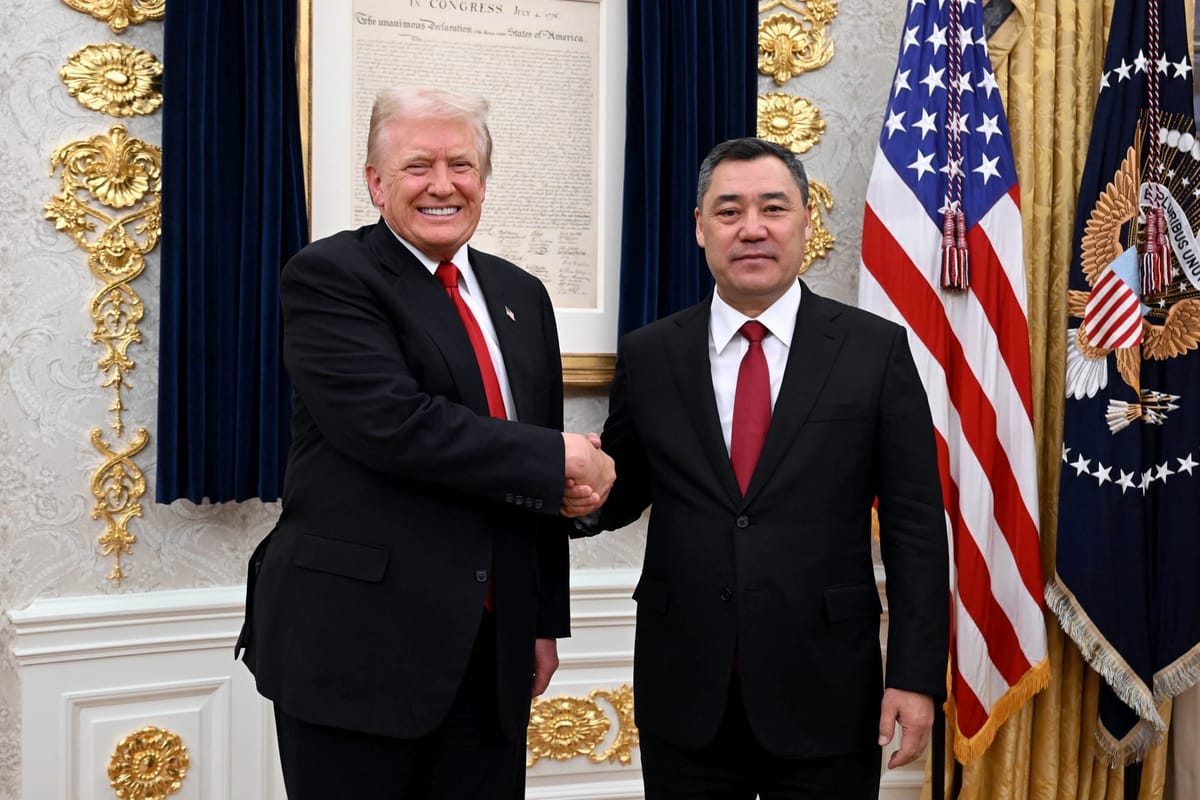 Садыр Жапаров Вашингтондо Дональд Трамп менен сүйлөшүүлөрдү жүргүздү