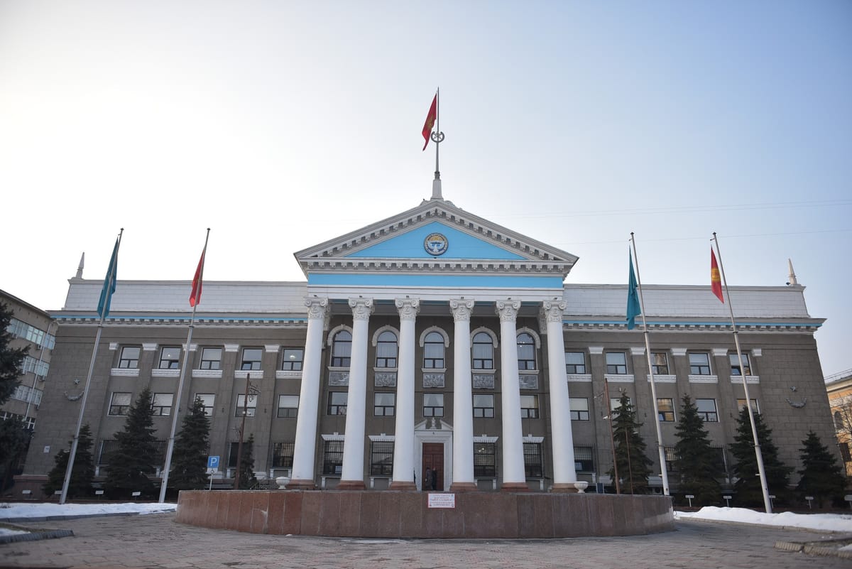 Мэрия Ч.Айтматов проспектисиндеги жер маселесин сотко чейин чечүүгө өттү