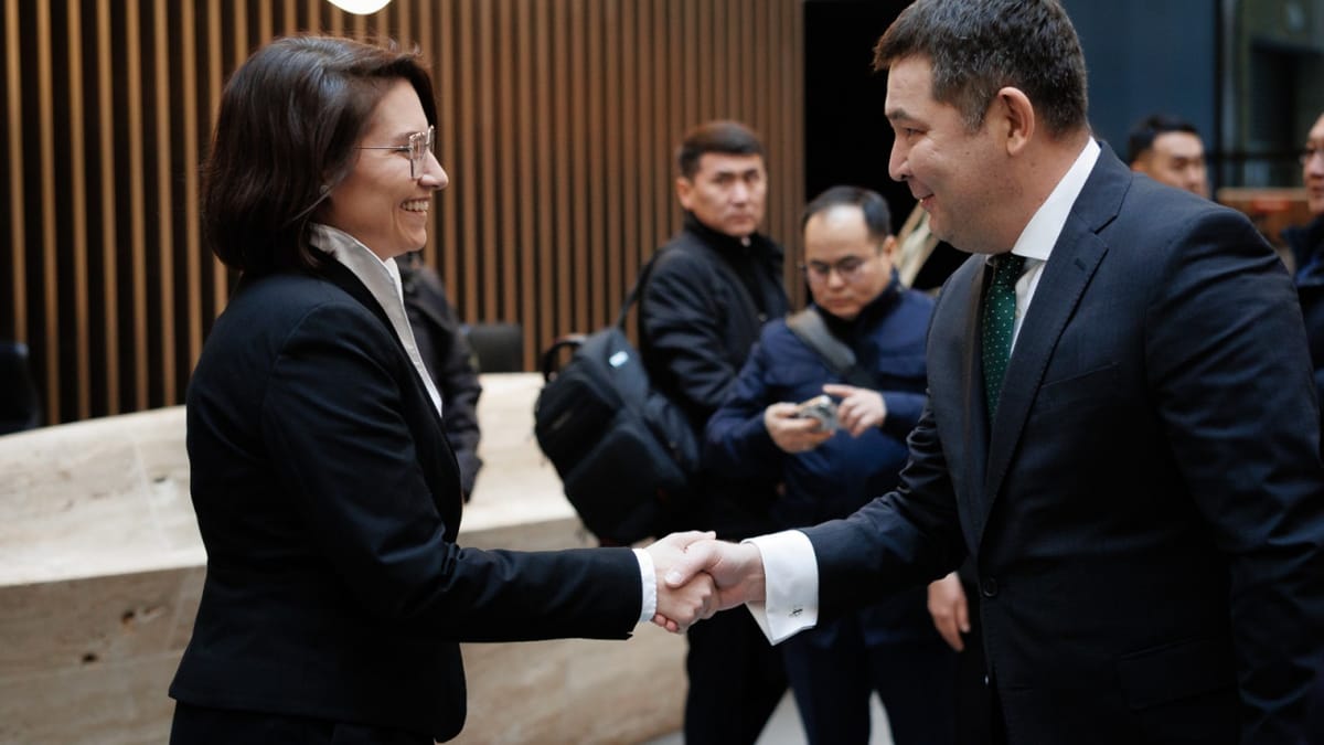 Будапештте кыргыз-венгер бизнес жолугушуусу өттү