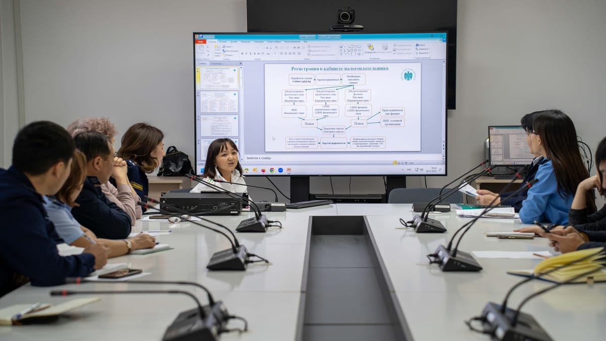 Текстиль жана тигүү тармагынын өкүлдөрү салык системасы боюнча окутуудан өттү