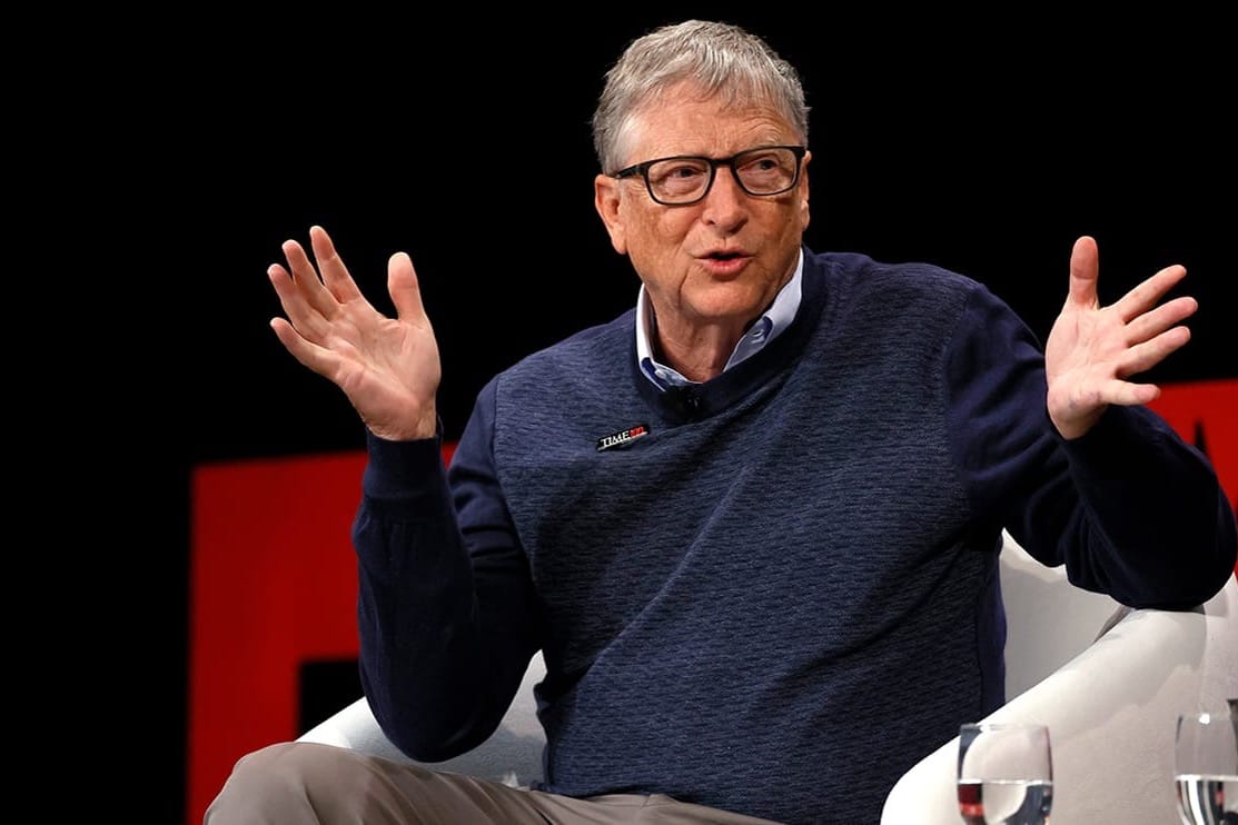 Билл Гейтс: "2034-жылы адамдар жумасына 2 күн гана иштеп калат"