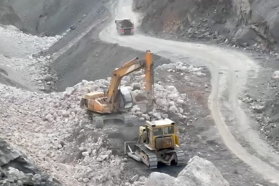 Сары-Талаа - Кызыл-Таш - Зардалы жолу пайдаланууга берилет