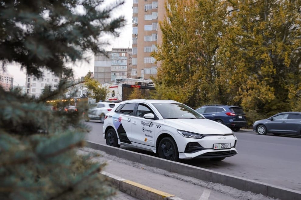 2025-жылы Яндекс Go жана анын өнөктөш-парктары менен айдоочуларынын кирешеси 22 млрд сомдон ашты