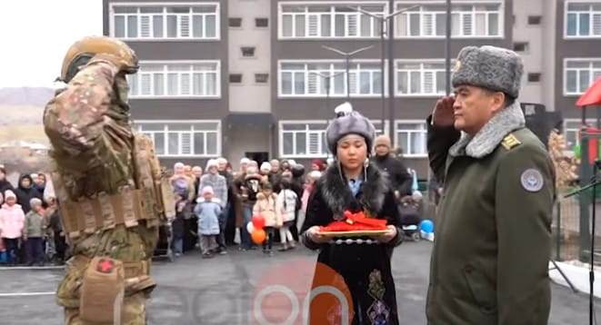 Сүлүктү шаарында 64 чек арачыга батир берилди