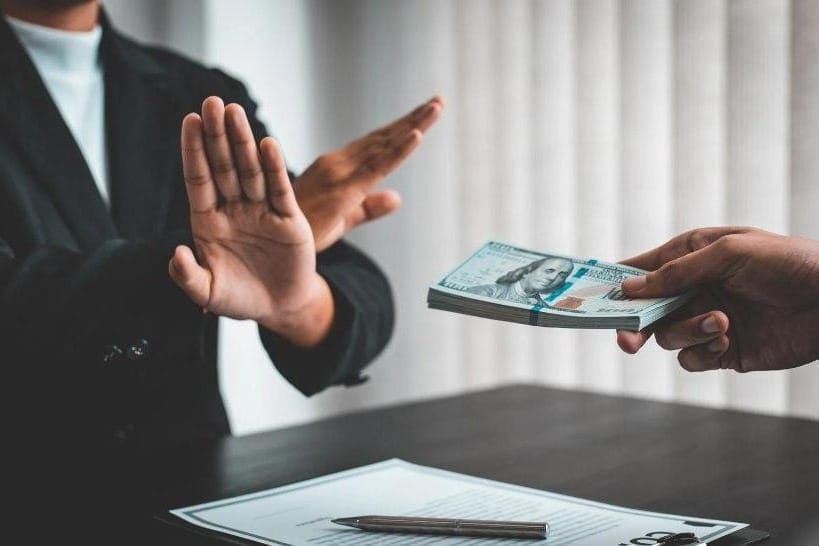 9-декабрь – коррупция менен күрѳшүүнүн эл аралык күнү