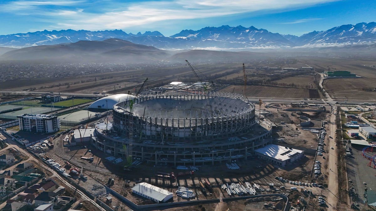 А.Касымалиев "Бишкек Аренанын" курулушу менен таанышты