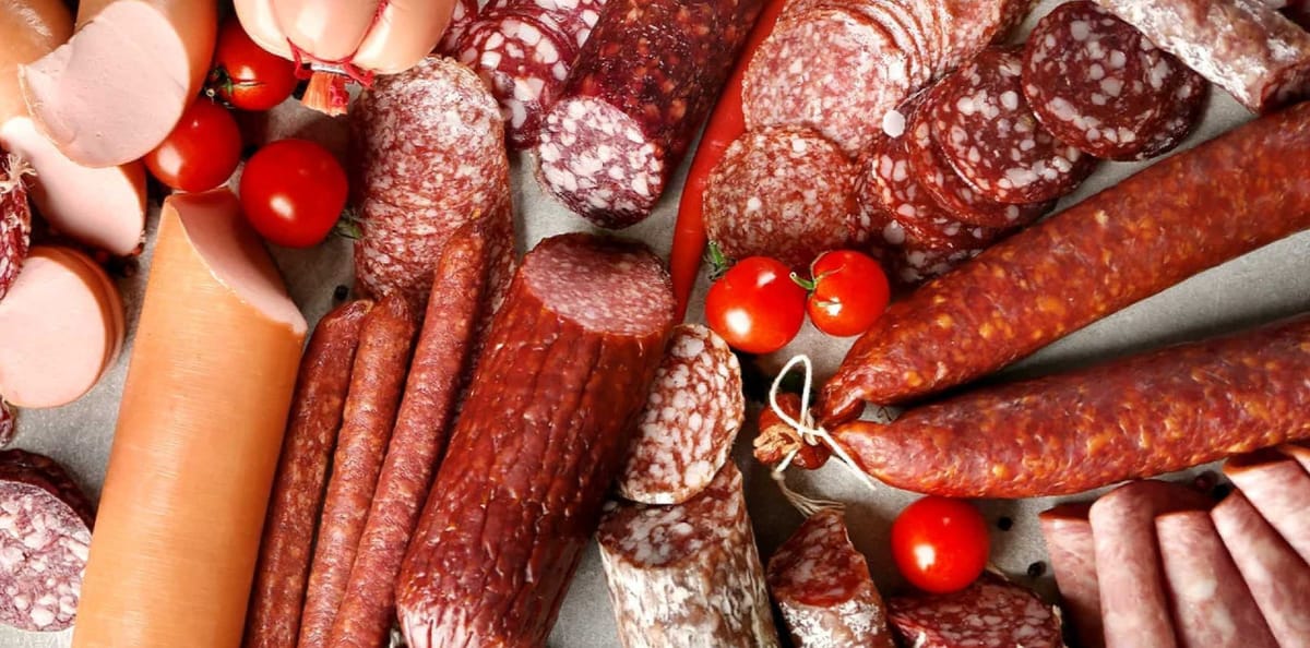 ЕАЭБ талаптарына жооп бербеген 11,7 тонна колбаса азыктары артка кайтарылды