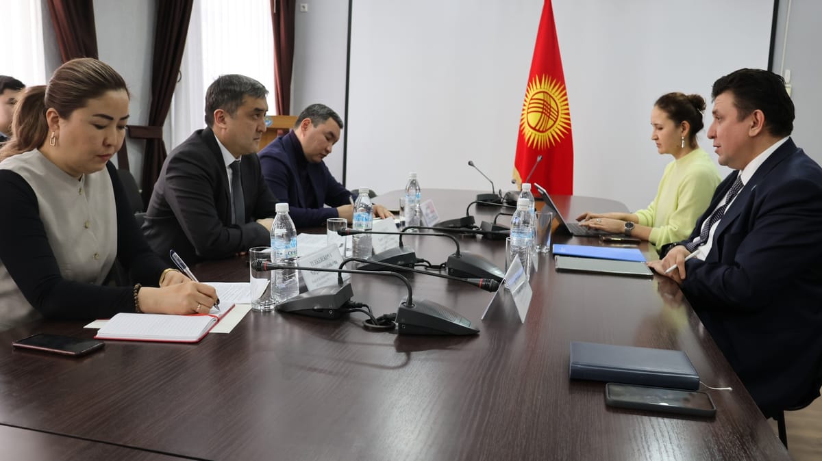 Эмгек министри ФАО менен айыл аймактарын өнүктүрүүнү талкуулады