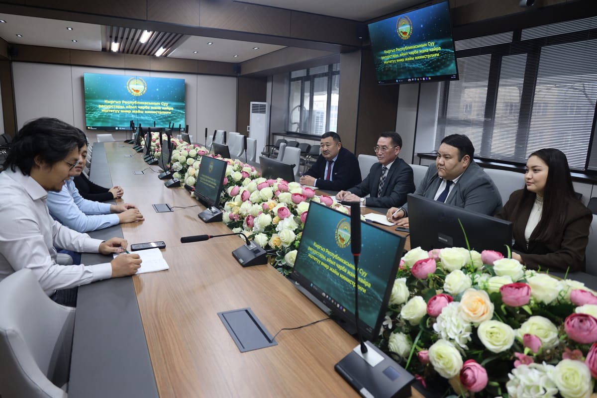 Кытай Кыргызстанда айыл чарба техникасын чогултуучу завод курууга кызыкдар