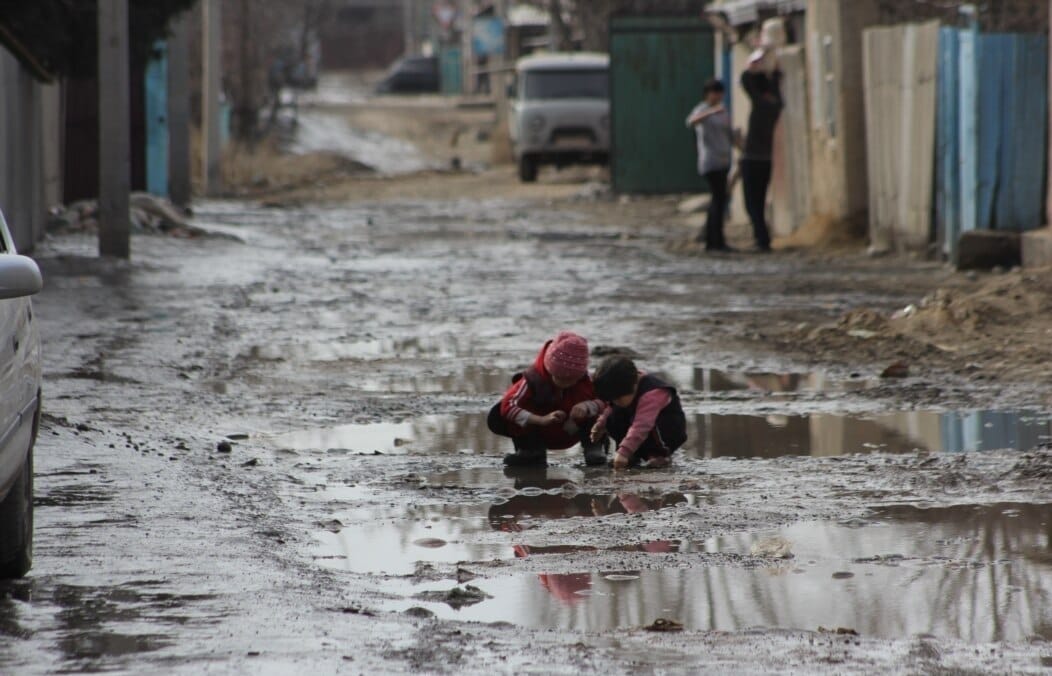 М.Маматалиев: “Бишкектин четиндеги айылдар борборго кошулганы менен аты да, заты да өзгөргөн жок”