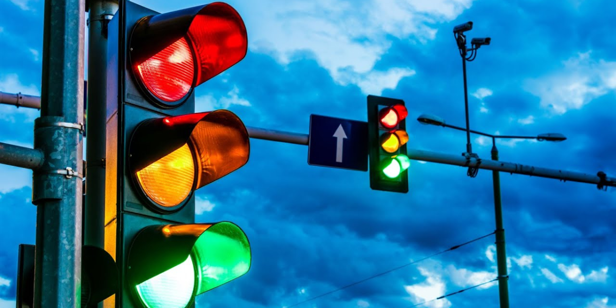 Бишкектин айрым көчөлөрүнө жөө адамдар башкара турган жол чырактар орнотулат