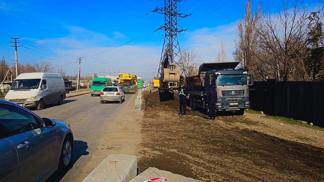 Бишкектеги Лебединовка –  ГЭС-5 жолунда жол куруу иштери уланууда
