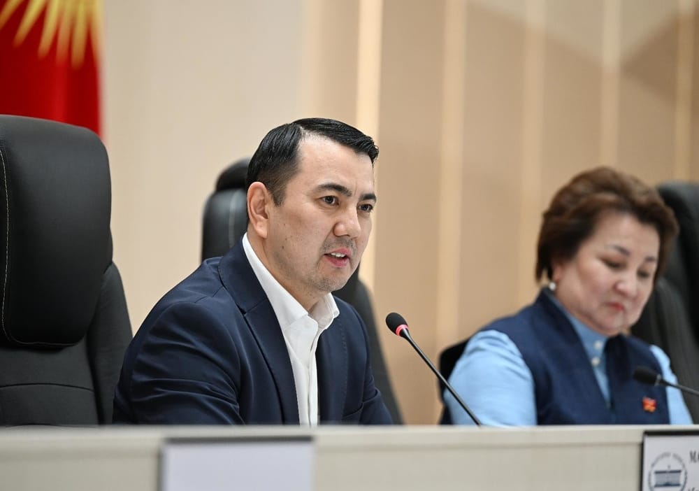 Эң көп пластик чогулткан мектеп "Таза шаар" сынагынын жеңүүчүсү болот