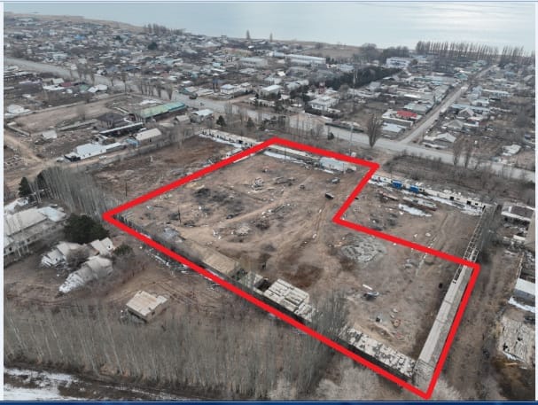 Тамчы айылындагы 1,5 гектарлык унаа короосу  курулуштары менен мамлекетке кайтарылды