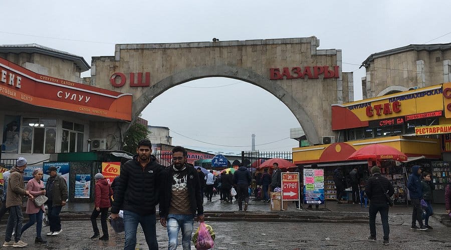 Эски Ош базарында 8,5 миң соода оруну бар экени айтылды