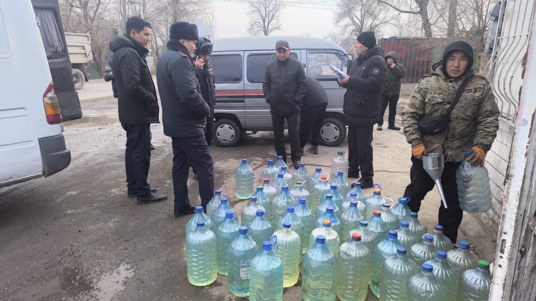 Мыйзамсыз бензин саткан жайлар күн сайын текшерилет