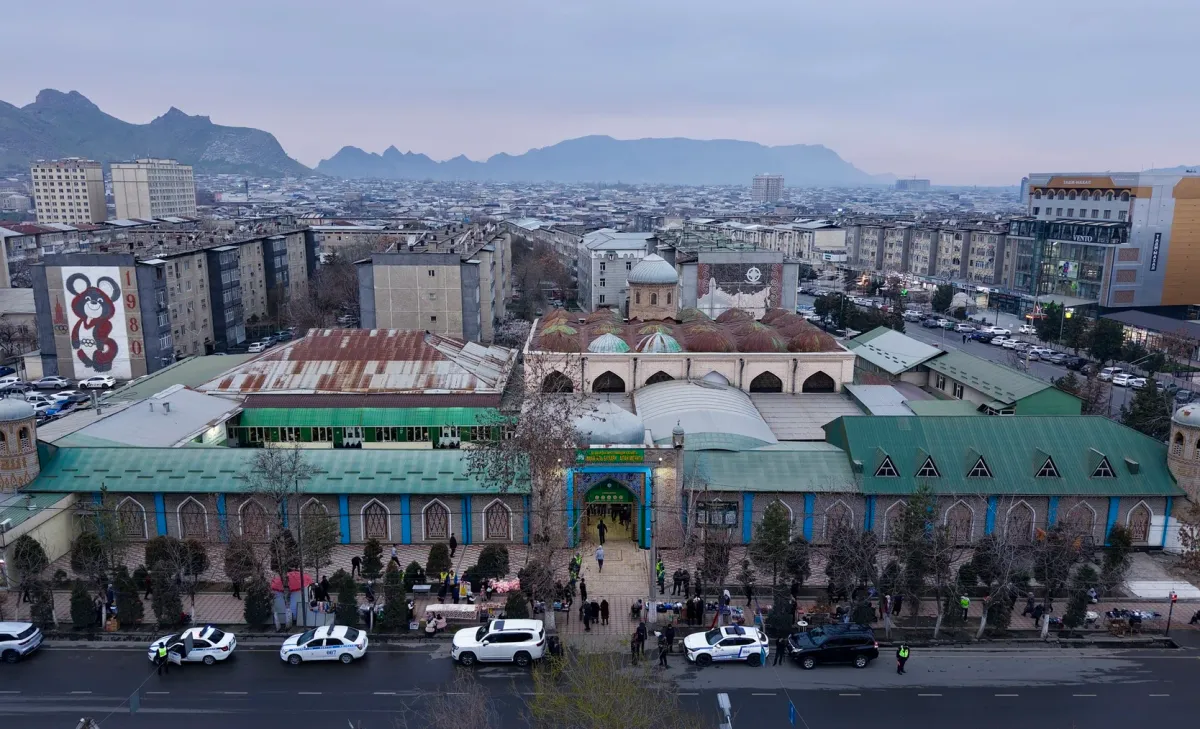 Оштогу Имам аль-Бухари мечитинин ордуна заманбап мечит курулат