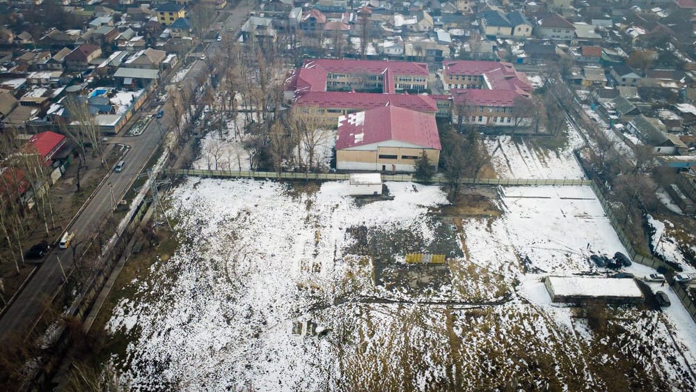 Кыргызстанда свайлуу фундамент менен биринчи мектеп курулат