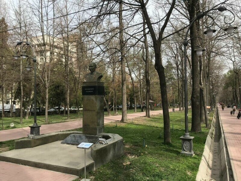 Быйыл Бишкекте 2 парк реконструкцияланат