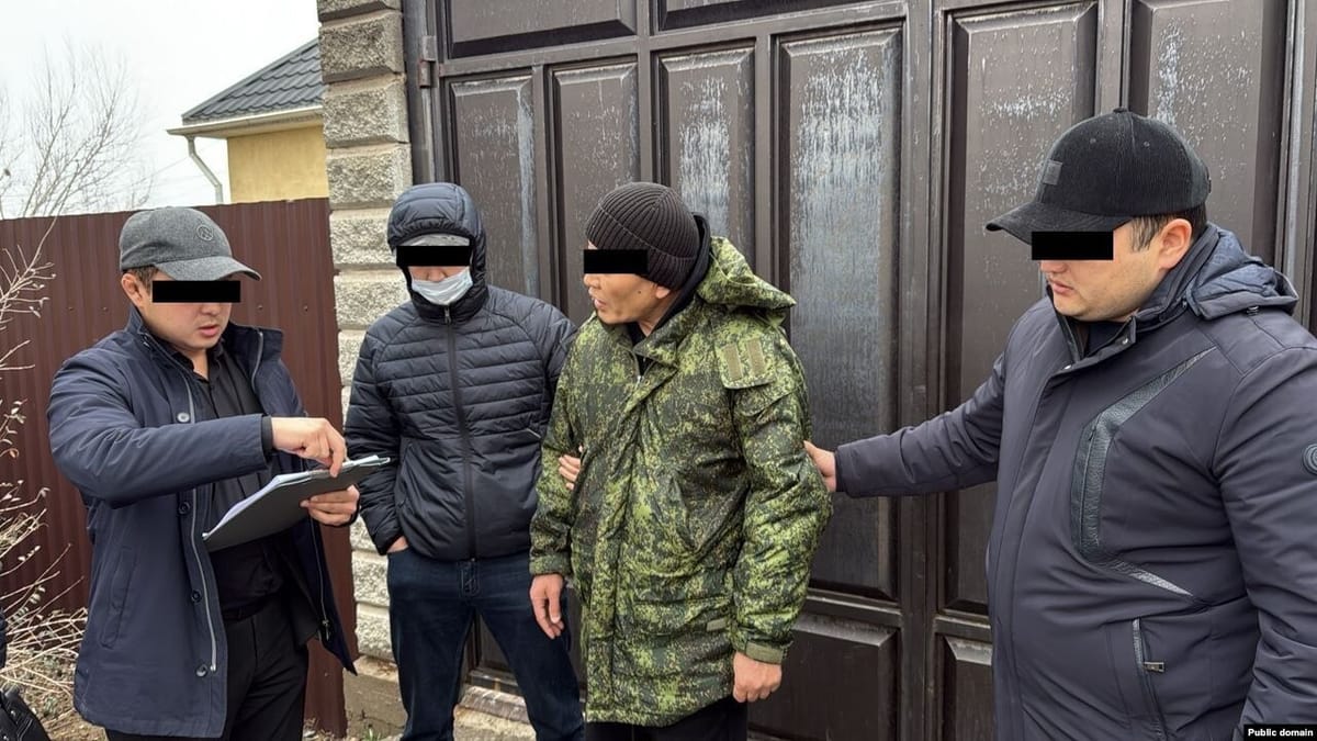 Адвокат 25 миң доллар алып, дагы эмнеге 7 миң доллар талап кылган?