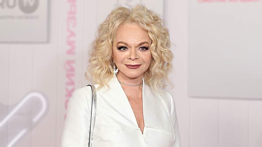 Лариса Долина батири боюнча  176 млн рубль өндүрүп берүү талабын коюп сотко кайрылды