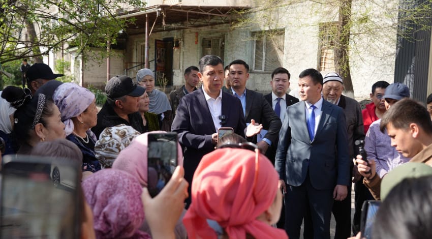 Фучиктеги авариялык үйлөр: тургундарга эки вариант сунушталды