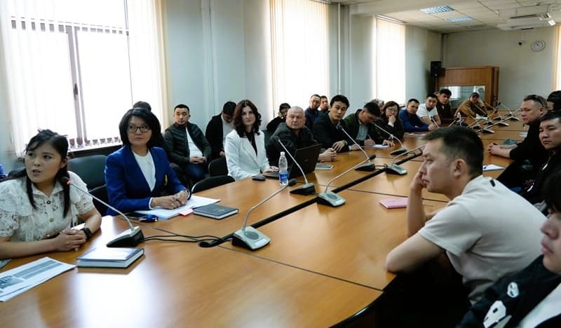 Улуттук банк алмашуу бюролору үчүн мыйзам талаптары боюнча семинар өткөрдү