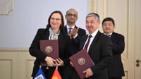 Кыргызcтан менен Дүйнөлүк банк энергетика жана кызматташуу жаатында эки макулдашууга кол коюшту изображение публикации