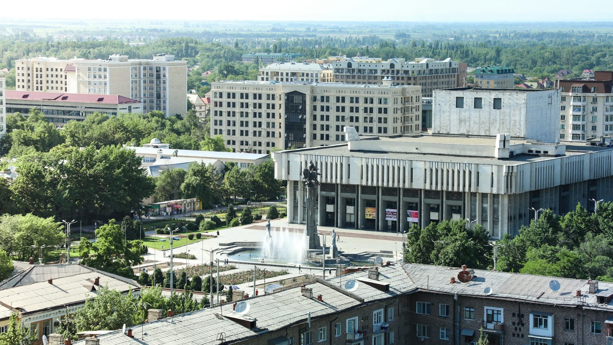 Акылбек Жапаров: Бишкек экономиканын локомотиви болушу керек
