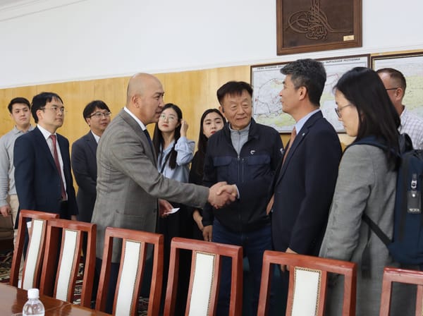 Түштүк Корея Кочкорго чакан гэс курууга жардам берет