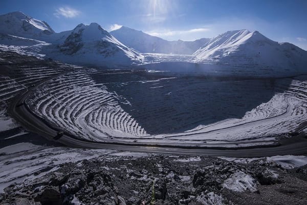 Кумтөрдүн акцияларынын ээси алмашат — минкаб