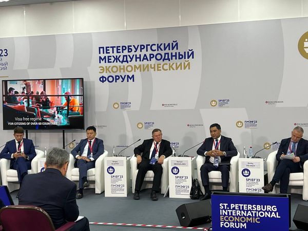 Петербург эл аралык экономикалык форумунда «Кыргызстан – Россия Бизнес диалогу» сессиясы өттү